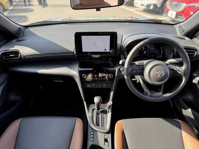 Toyota YARIS CROSS 2024