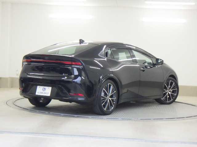 Toyota PRIUS 2025