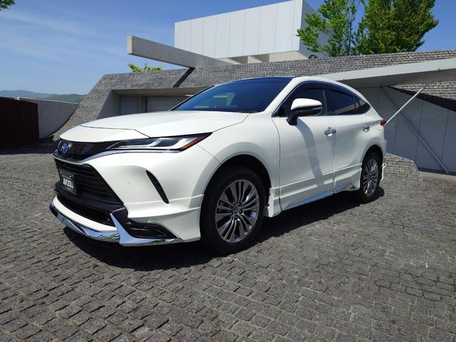 Toyota HARRIER HYBRID 2022