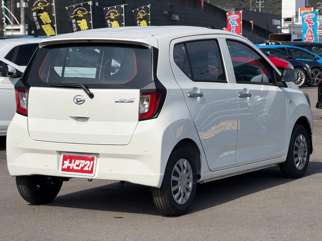 Daihatsu MIRA E:S 2025