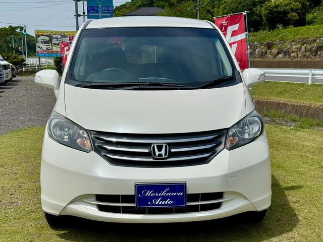 Honda FREED 2011