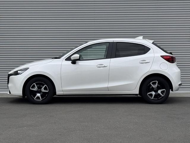 Mazda MAZDA2 2024