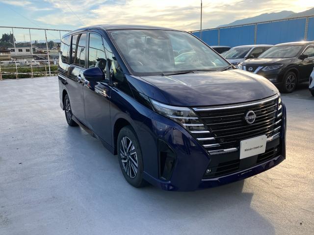 Nissan SERENA 2024