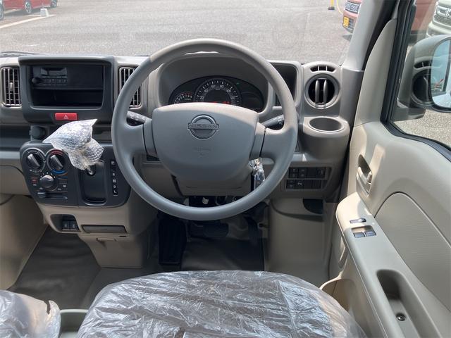 Nissan NV100 Clipper Van 2025