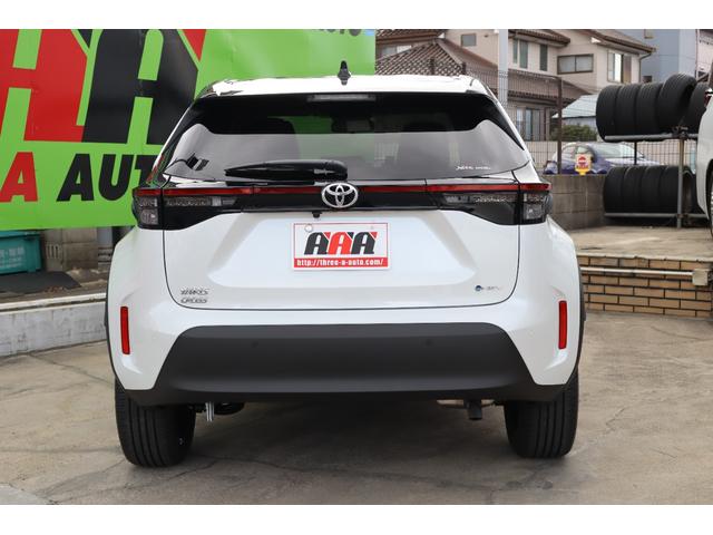 Toyota YARIS CROSS 2026