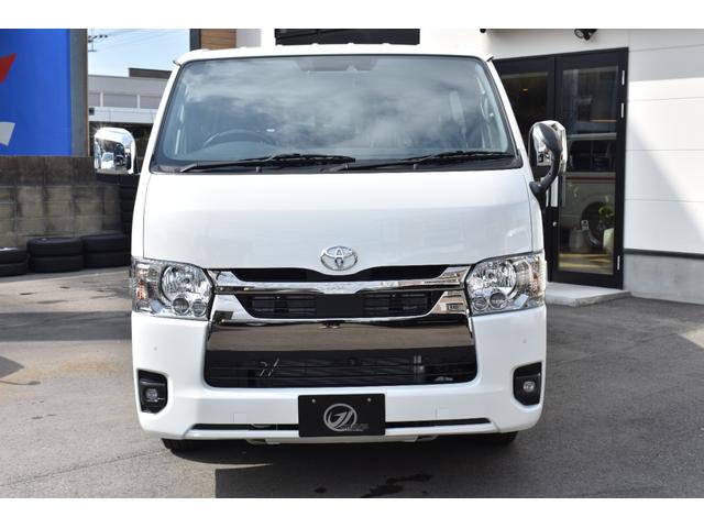Toyota HIACE VAN 2025