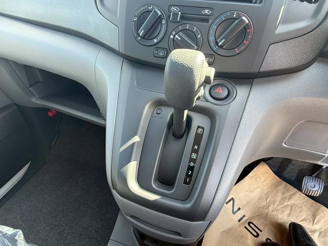 Nissan NV200 VANETTE VAN 2025