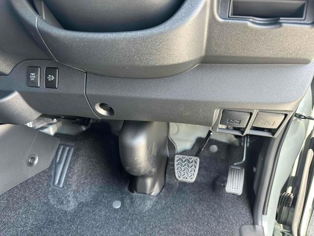 Toyota HIACE VAN 2026