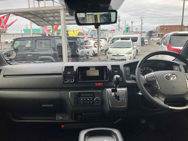 Toyota HIACE VAN 2025