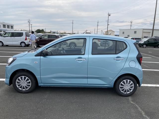 Daihatsu MIRA E:S 2025