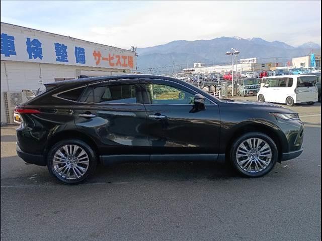 Toyota HARRIER HYBRID 2021