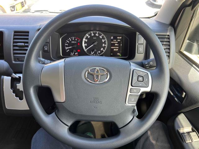 Toyota HIACE VAN 2025