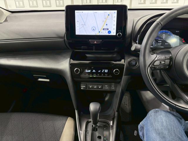 Toyota YARIS CROSS 2024