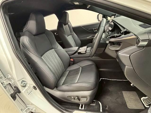 Toyota HARRIER HYBRID 2023
