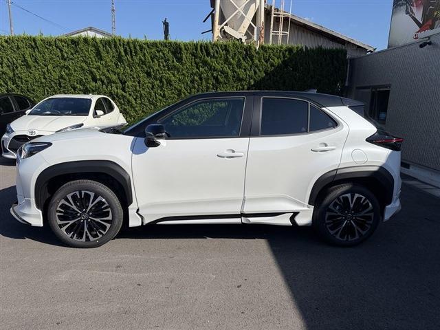 Toyota YARIS CROSS 2025