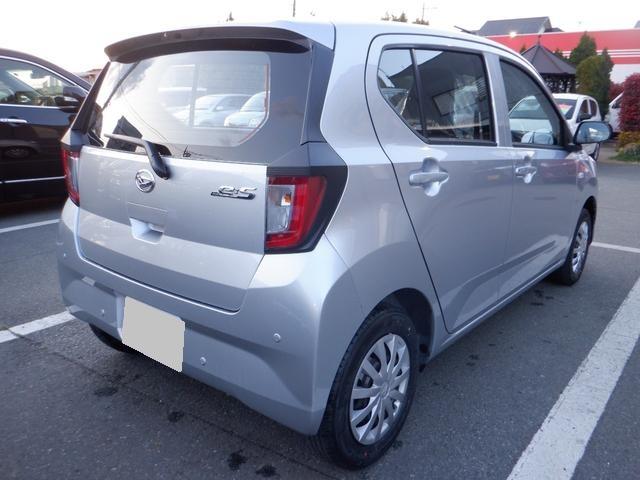 Daihatsu MIRA E:S 2024
