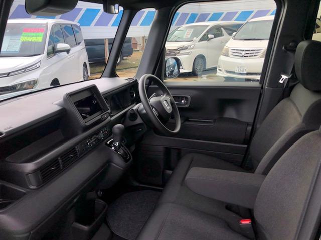 Honda N-BOX CUSTOM 2024