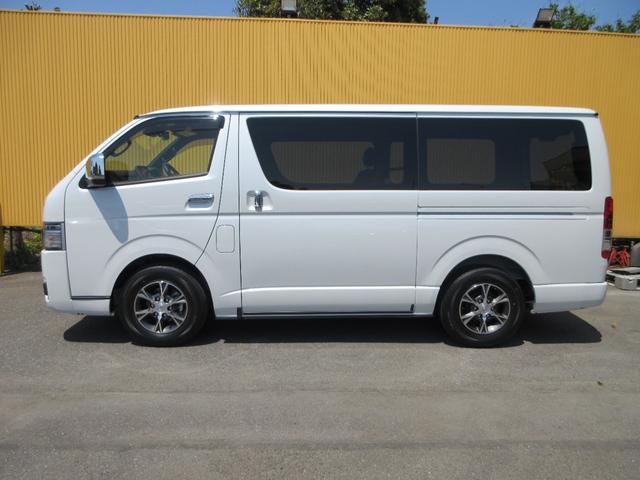 Toyota HIACE VAN 2026
