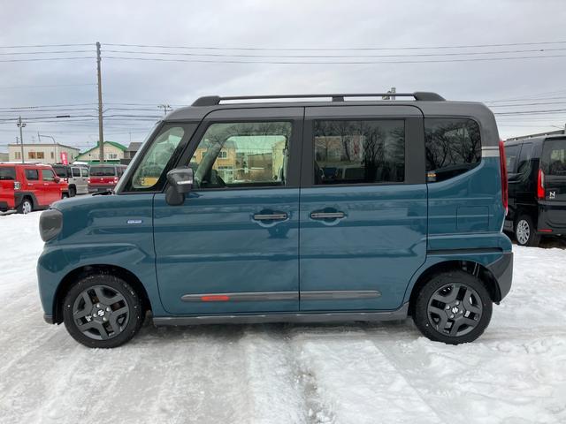 Suzuki SPACIA GEAR 2024