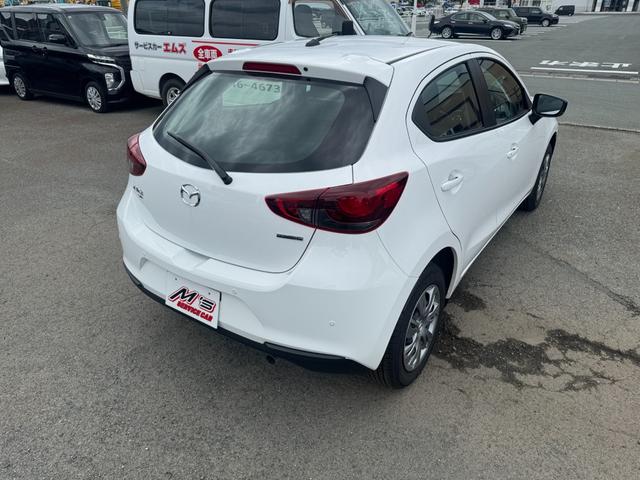 Mazda MAZDA2 2024