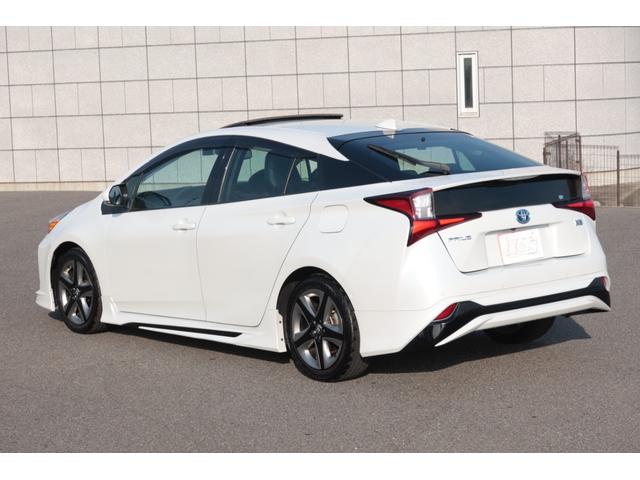 Toyota PRIUS 2021