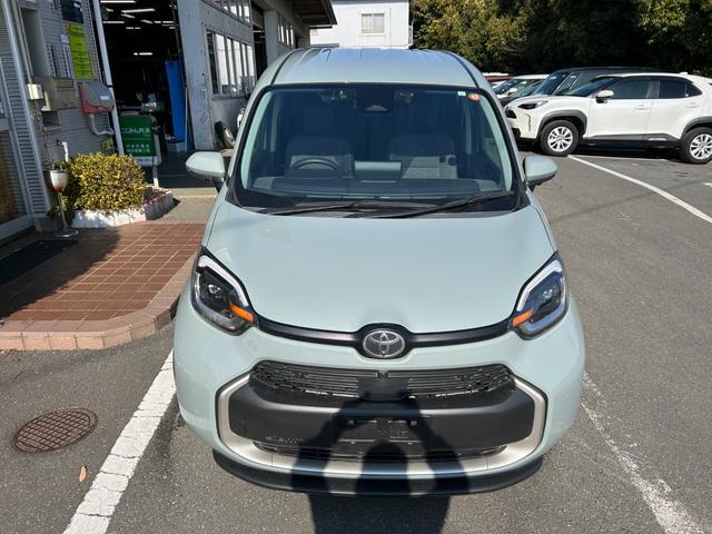 Toyota SIENTA 2023