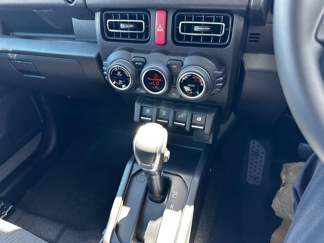 Suzuki JIMNY 2025