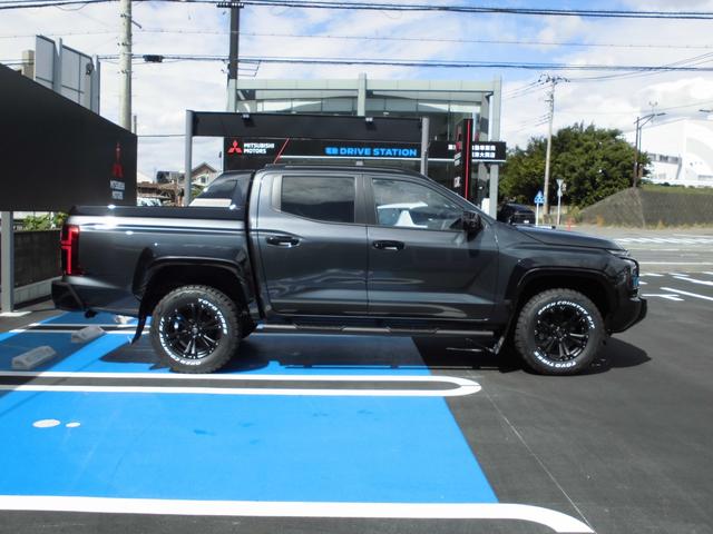 Mitsubishi TRITON 2024