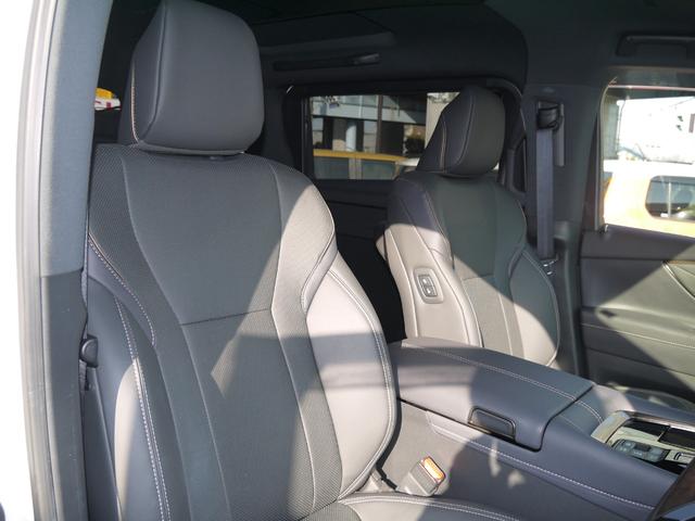 Toyota ALPHARD HYBRID 2024