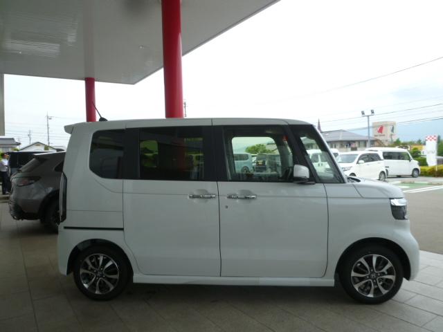 Honda N-BOX CUSTOM 2025