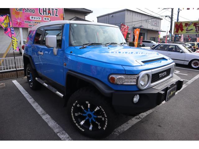 Toyota FJ CRUISER 2011