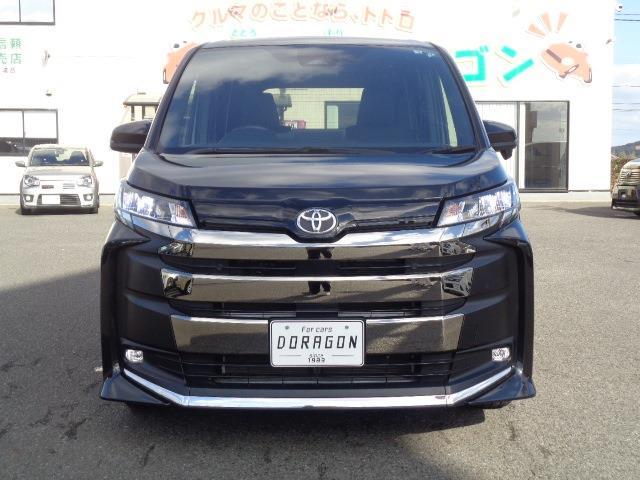 Toyota NOAH 2022