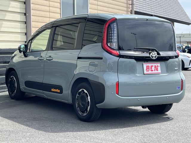 Toyota SIENTA 2023