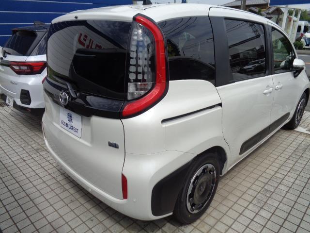 Toyota SIENTA 2025