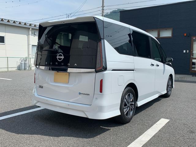 Nissan SERENA 2024