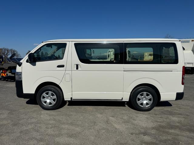 Toyota HIACE VAN 2026