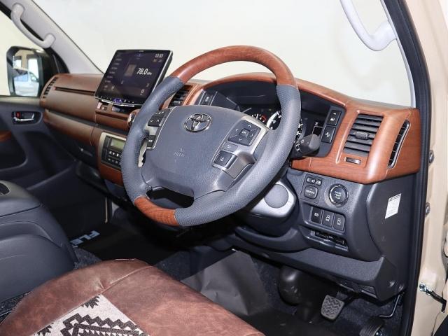 Toyota HIACE VAN 2025