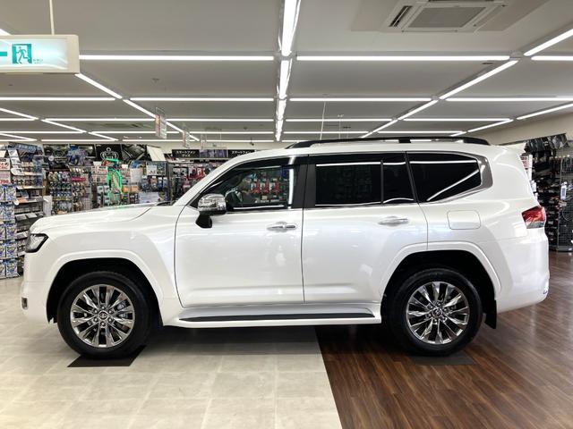 Toyota LAND CRUISER 2022