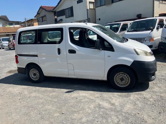 Nissan NV200 VANETTE VAN 2010