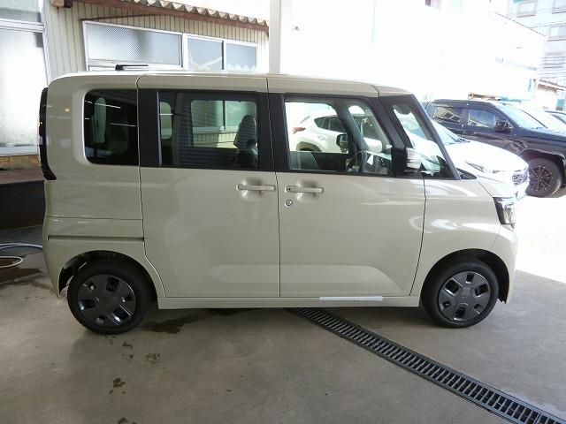 Mitsubishi EK SPACE 2025