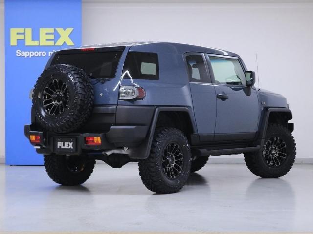 Toyota FJ CRUISER 2012