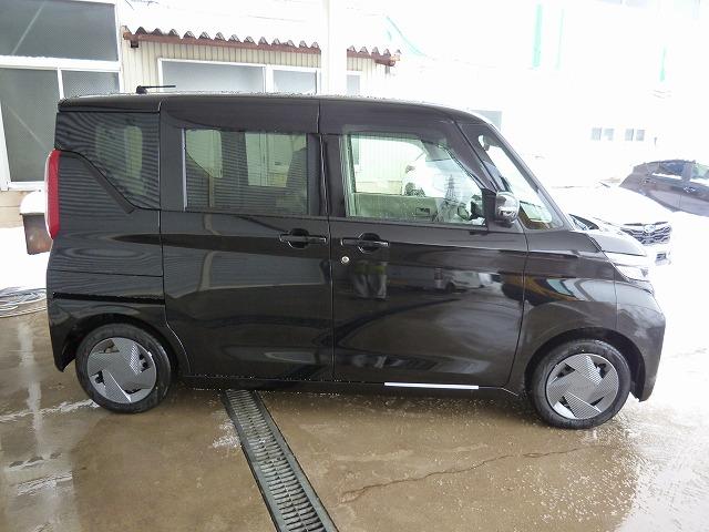 Nissan ROOX 2025