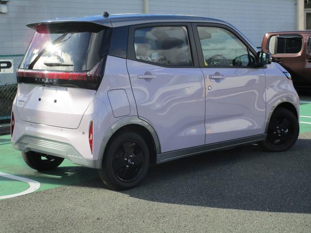 Nissan SAKURA 2025