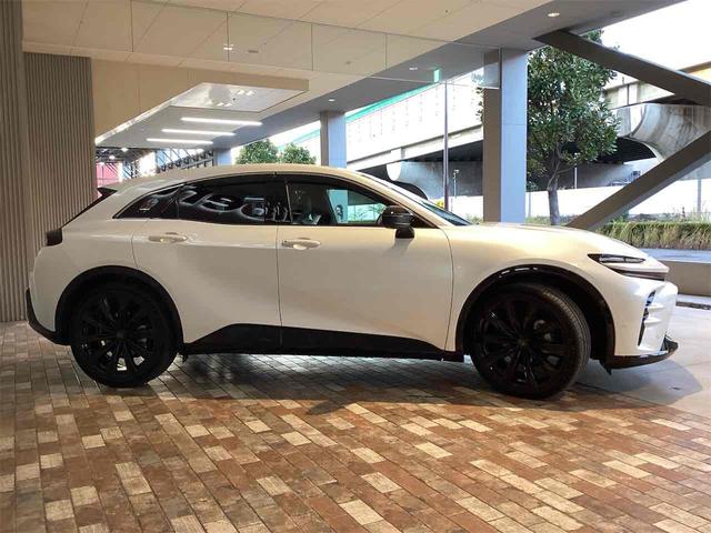 Toyota CROWN SPORT 2024