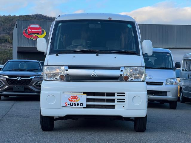 Mitsubishi MINICAB VAN 2010
