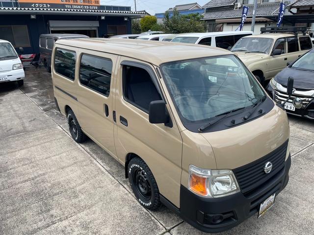 Nissan CARAVAN 2010