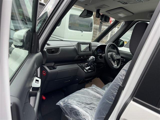 Nissan ROOX 2024