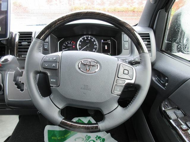 Toyota HIACE VAN 2025