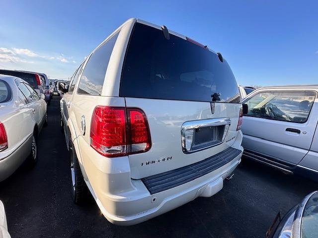 Lincoln LINCOLN NAVIGATOR 2011