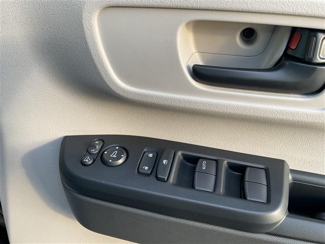 Honda N-BOX 2025